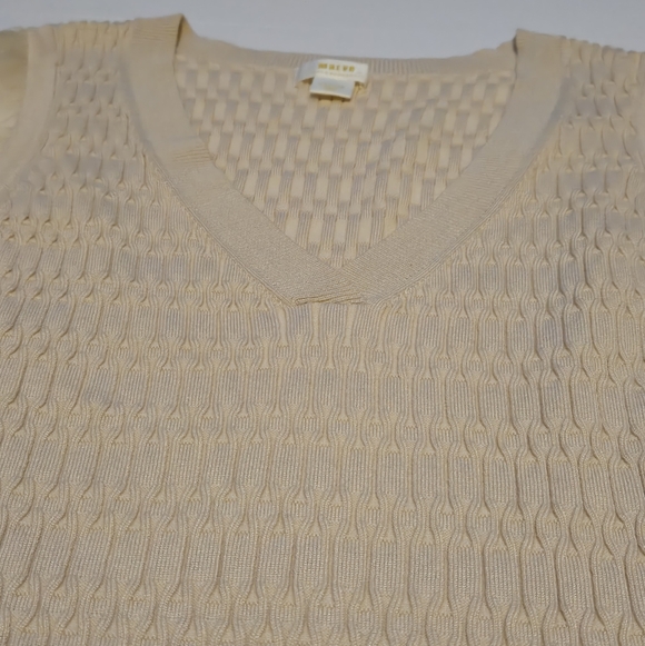Maeve Anthropologie/Elegant Cream Sheer Sleeve Top/Size Medium - Picture 6 of 9